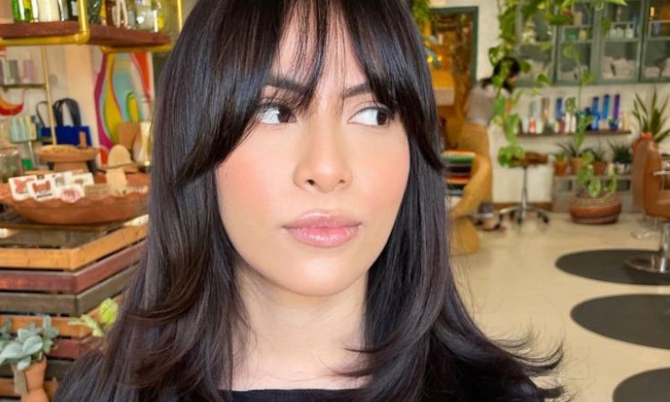 Pros and Cons of Curtain Bangs